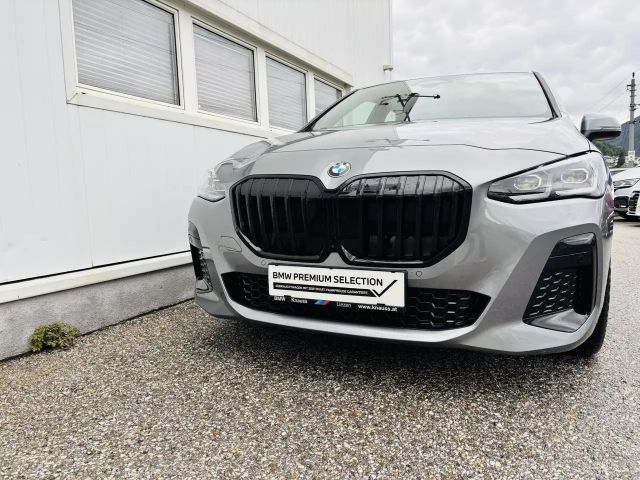 BMW 220 220i Active Tourer Sedan
