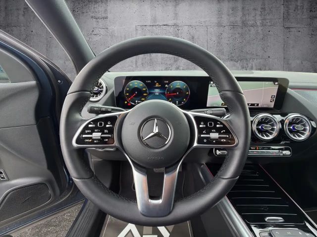 Mercedes-Benz GLA 220 4MATIC GLA 220 d