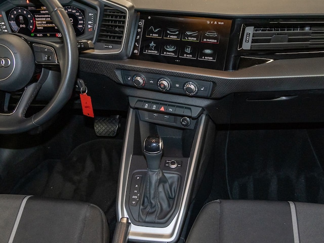 Audi A1 25 TFSI S-Line S-Tronic Sportback