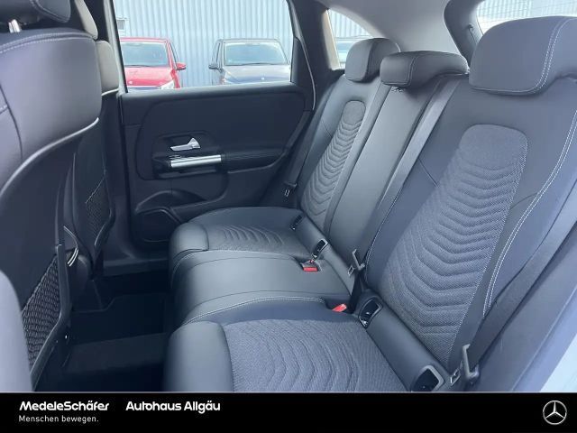 Mercedes-Benz B 180 Progressive