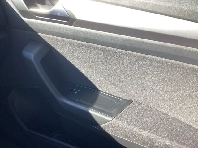 Volkswagen T-Roc Friends TSI