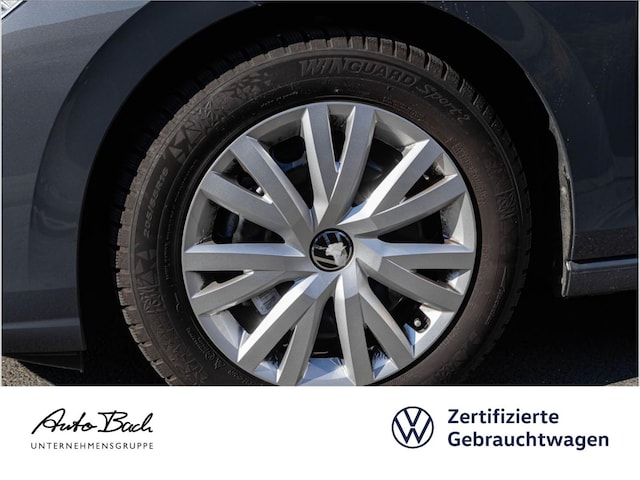 Volkswagen Golf 2.0 TDI DSG Golf VIII Style