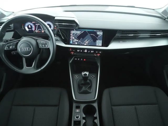 Audi A3 30 TDI Sedan