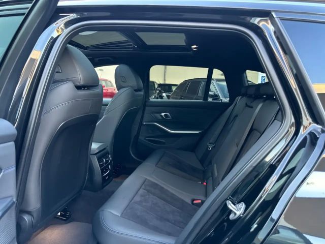 BMW 318 318i M-Sport Touring