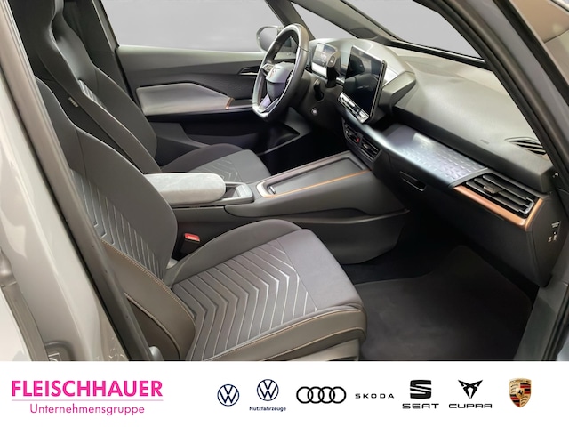 Cupra Born LED DAB PDCv+h ACC Tel.-Vorb. Navi Keyless SHZ Temp