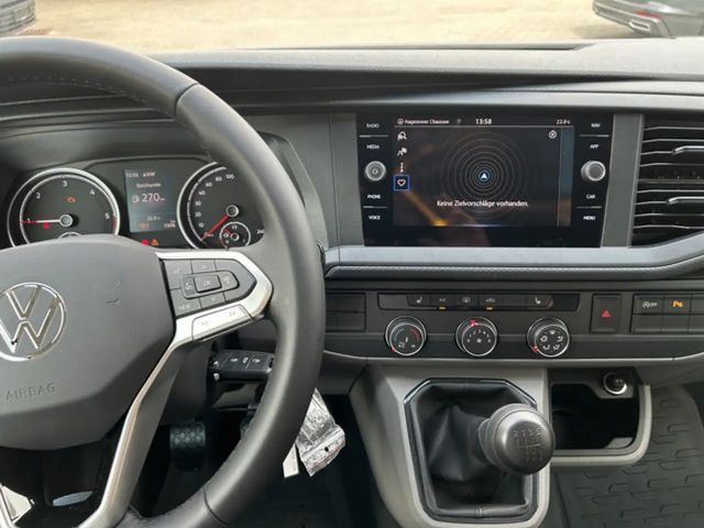 Volkswagen Transporter 6.1 Kombi Motor: 2,0 l TDI SCR 110 kW Getriebe: 6-Gang-Sch