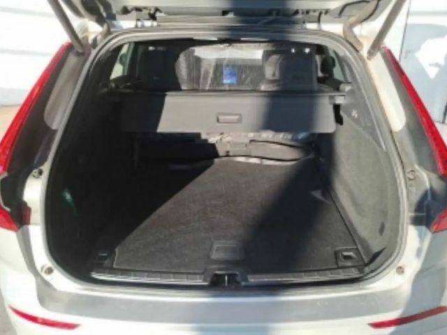 Volvo XC60 AWD Dark Plus