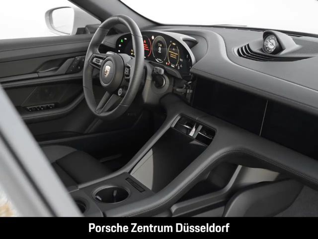 Porsche Taycan 4S Cross Turismo