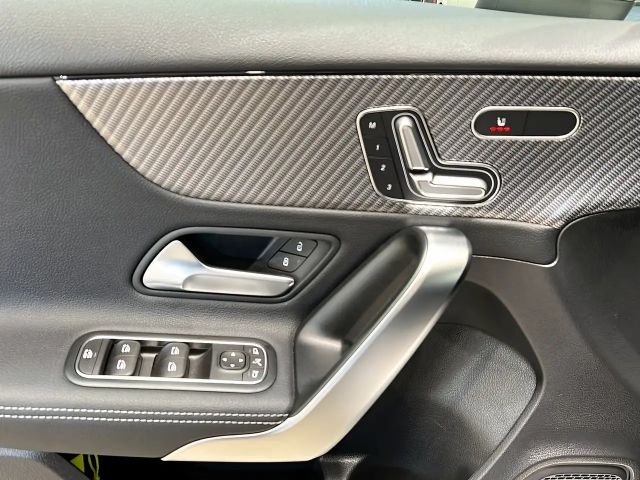 Mercedes-Benz A 220 4MATIC Progressive