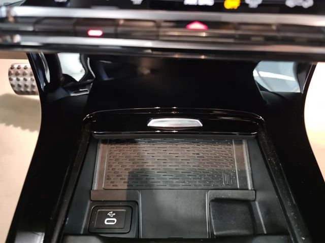 Mercedes-Benz A 180 AMG Line