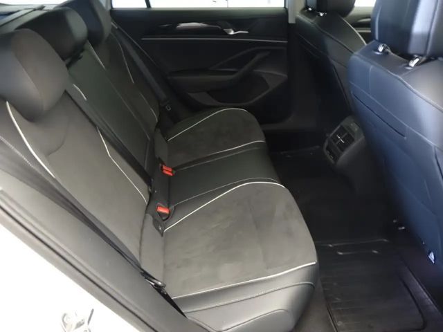 Volkswagen Passat 2.0 TDI Business DSG Variant