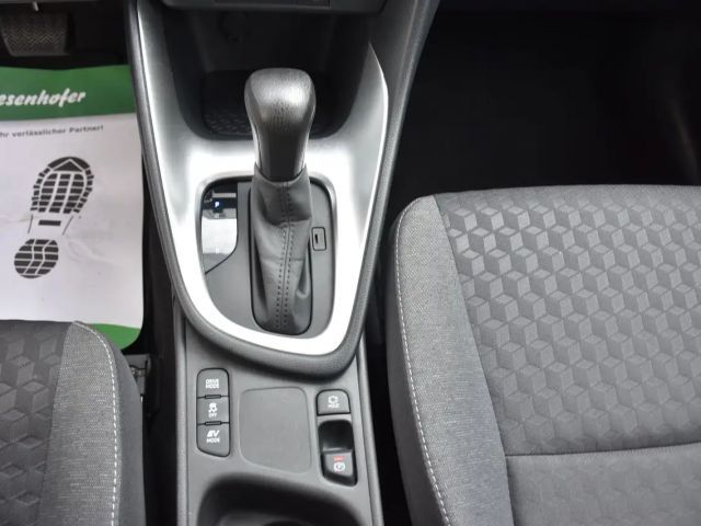 Toyota Yaris 1.5 Dual-VVT-iE (Hybrid)