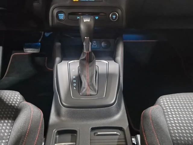 Ford Focus EcoBoost ST Line