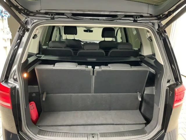 Volkswagen Touran 1.5 TSI Highline