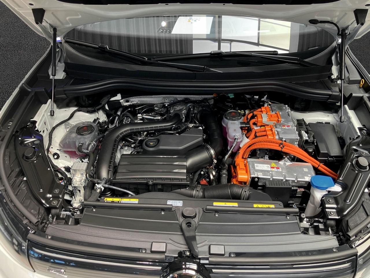 Volkswagen Tiguan R-Line eHybrid