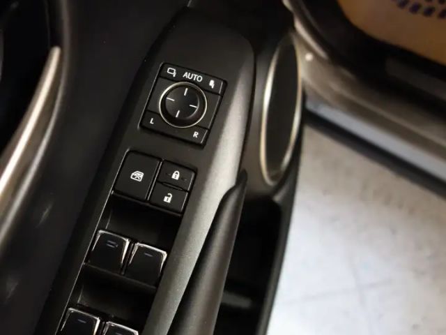 Lexus NX Hybrid Aut. *CARPLAY *ASSISTENZ *LENKRADHZG