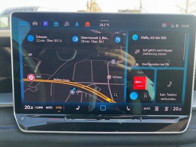 Volkswagen Tayron TDI 4M AHK Standhzg Pano Navi 360°