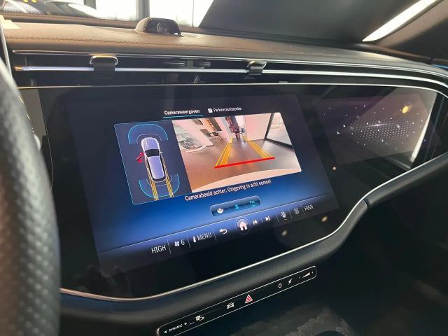 Mercedes-Benz E 220 AMG Line E 220 d