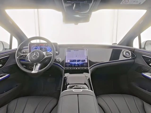 Mercedes-Benz EQE 300 Sedan