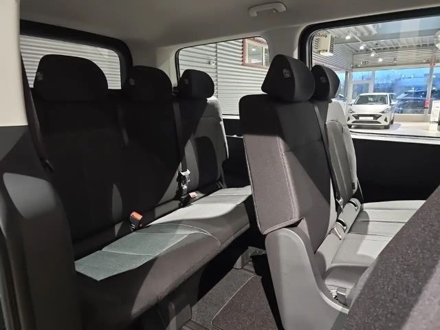 Hyundai Staria Trend