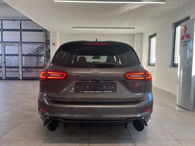 Ford Focus EcoBoost ST Line Wagon