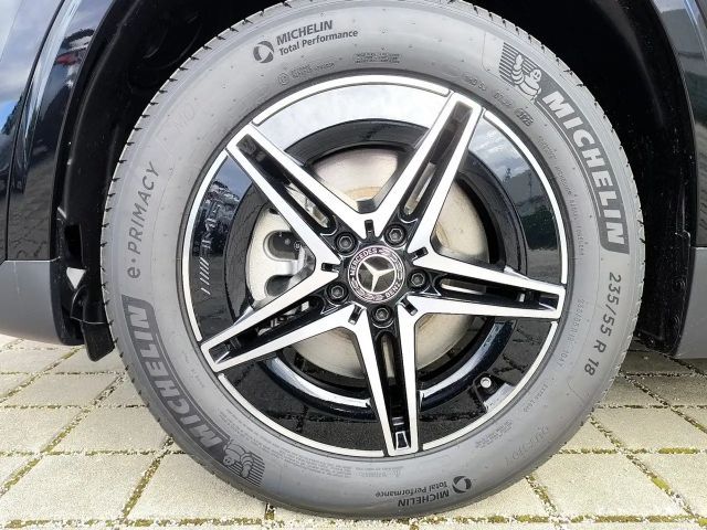 Mercedes-Benz EQA 300 4MATIC AMG Line