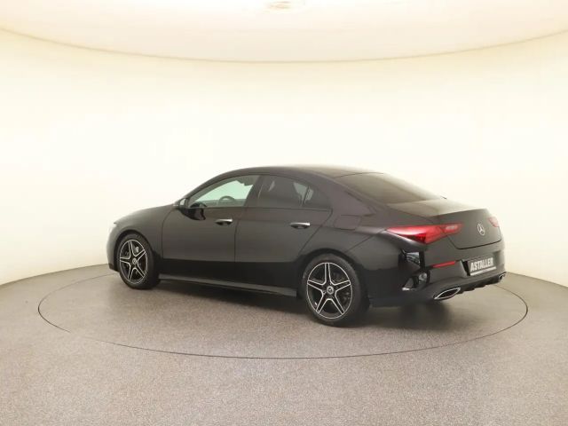 Mercedes-Benz CLA 220 4MATIC AMG Line Coupé