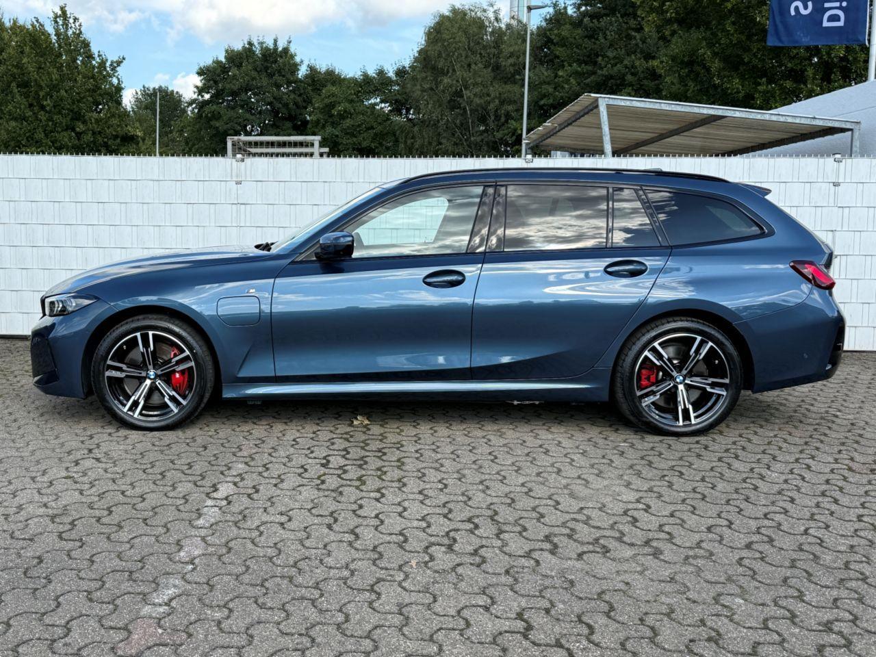 BMW 330 330e Touring