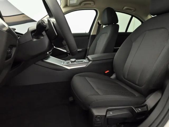 BMW 320 320d Sedan xDrive