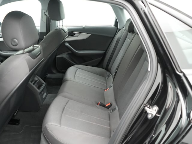 Audi A4 35 TDI S-Tronic Sedan