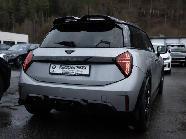 MINI Cooper John Cooper Works