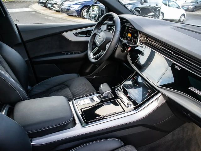Audi Q8 55 TFSI Hybride Quattro