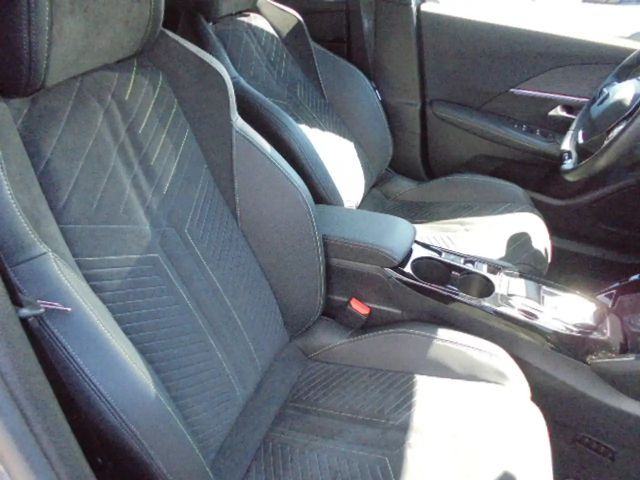 Peugeot E-2008 GT-Line