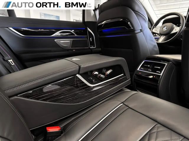 BMW 730 730d M-Sport Sedan xDrive