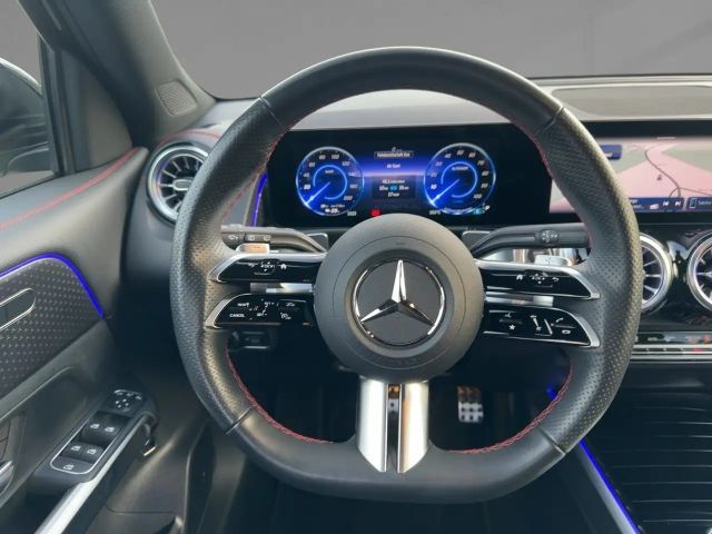 Mercedes-Benz EQB 300 4MATIC AMG Line