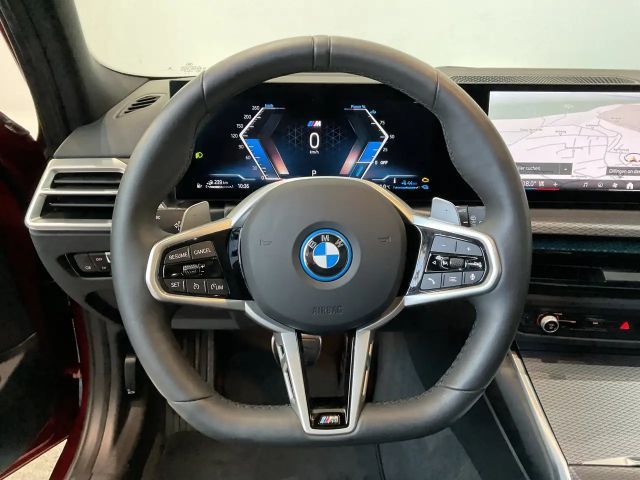 BMW 330 330e M-Sport xDrive
