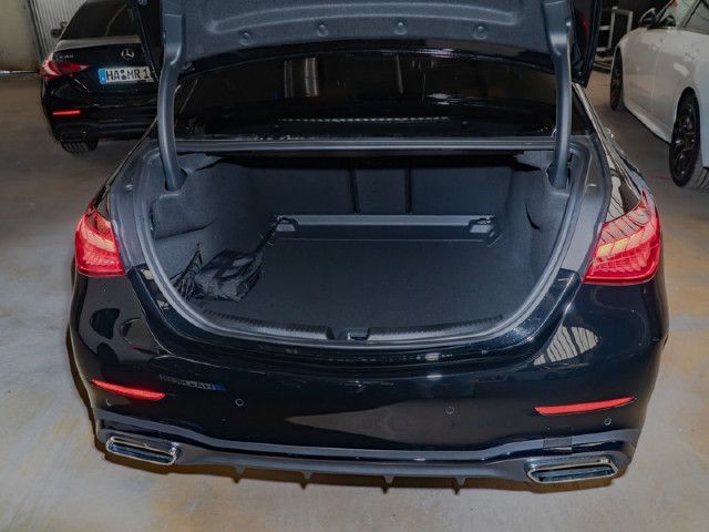 Mercedes-Benz C 200 AMG Line Sedan