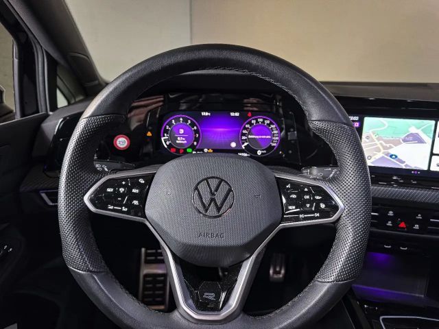 Volkswagen Golf R-Line Variant