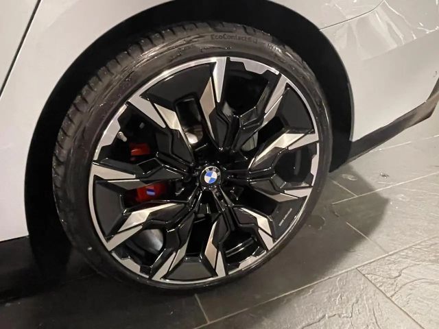 BMW 520 520d M-Sport Sedan