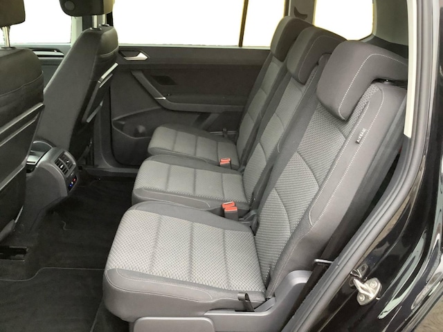 Volkswagen Touran 1.5 TSI DSG R-Line