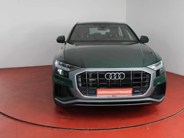 Audi Q8 55 TFSI S-Line