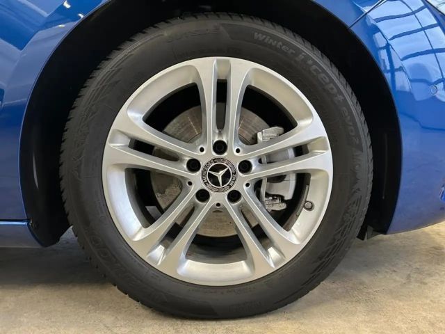 Mercedes-Benz B 200 Progressive