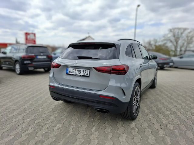 Mercedes-Benz GLA 220 4MATIC AMG Line