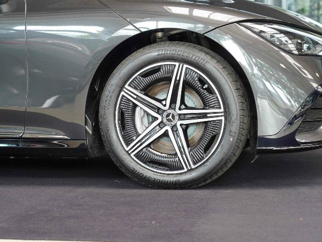 Mercedes-Benz EQE 300 Sedan