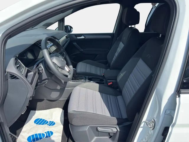 Volkswagen Touran 1.5 TSI DSG R-Line