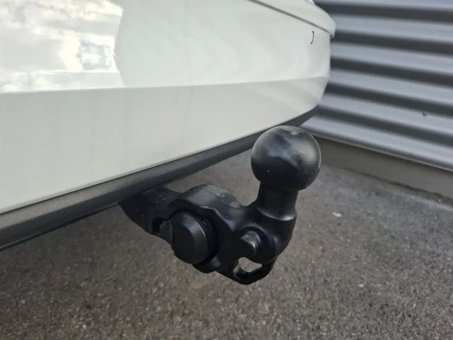 Volkswagen Golf Business DSG Variant