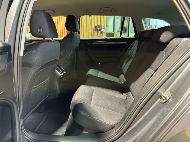 Skoda Superb Combi Style Style