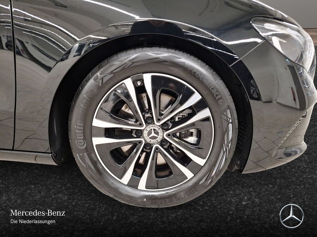 Mercedes-Benz B 220 4MATIC Sedan