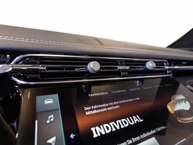 Aston Martin DB12 Volante -Minotaur Green-