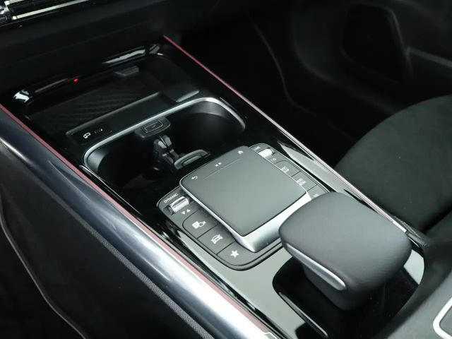 Mercedes-Benz B 200 AMG Line